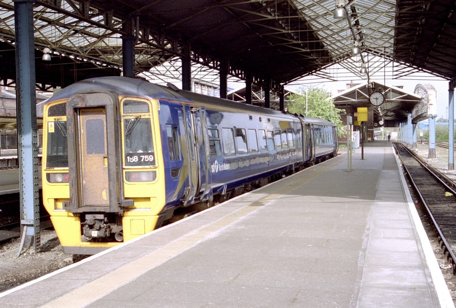158 759 at Chester Station awaiting departure for Manchester Piccadilly 25 April 2002<br />©2021 MCRUA
