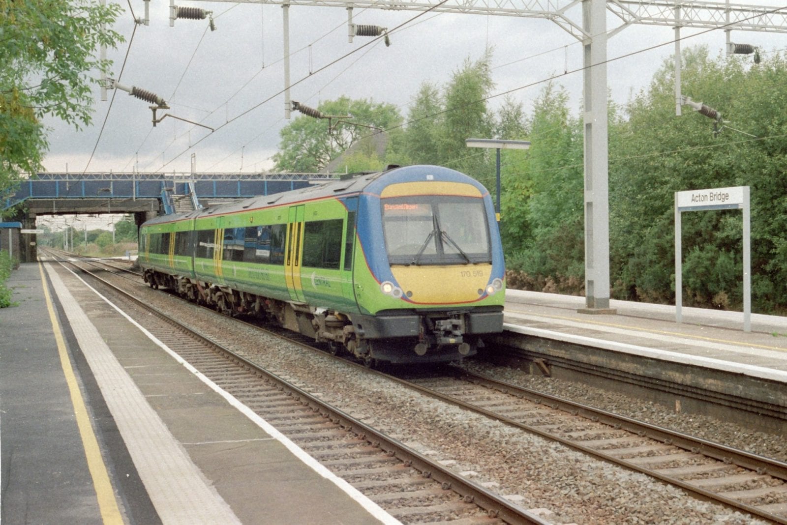 170 519 Central Trains at Acton Bridge bound for Stansted Airport  13 Sept 2000<br />©2021 MCRUA